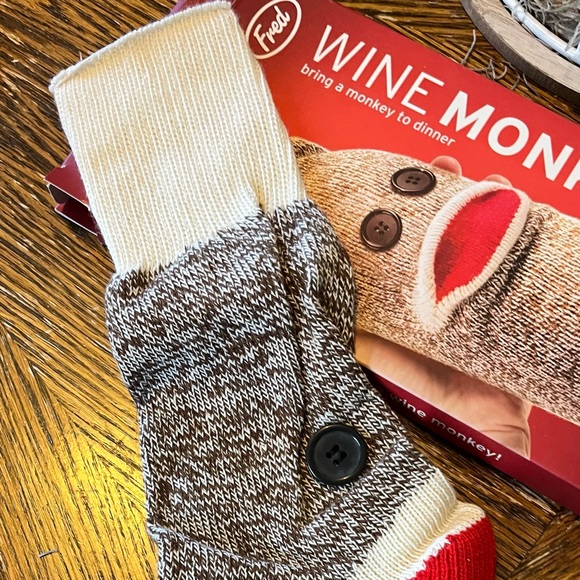 FRED Wine Monkey Wine Bottle Gift Cover NIB - Picture 2 of 2